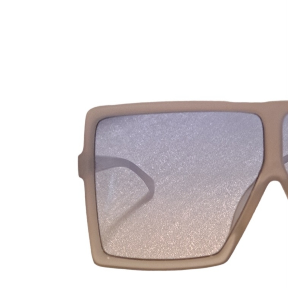 111.) Two~Tone Big Square Sunglasses - Picture 3 of 6